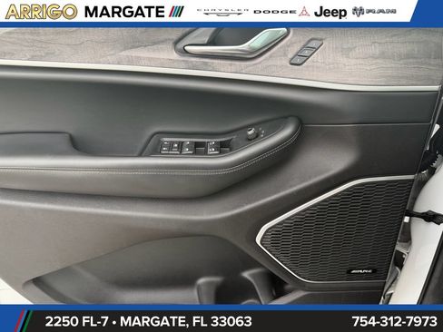 Used 2021 Jeep Grand Cherokee L Limited RWD image 36