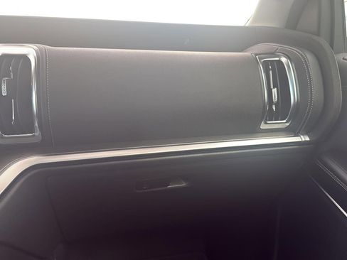 Used 2025 Ford Expedition Max Platinum image 29