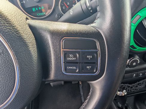Used 2013 Jeep Wrangler Unlimited Sport w/ Connectivity Group AWD/4WD image 15