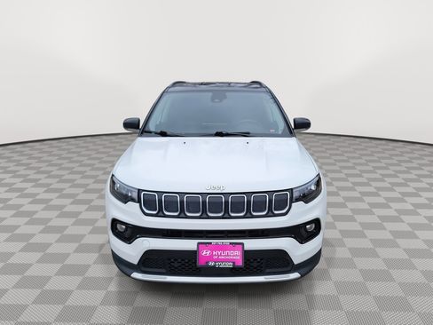 Used 2022 Jeep Compass Limited image 3