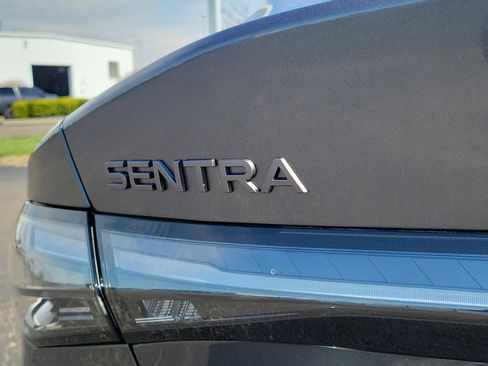 New 2026 Nissan Sentra SL w/ Floor Mat Package FWD image 6