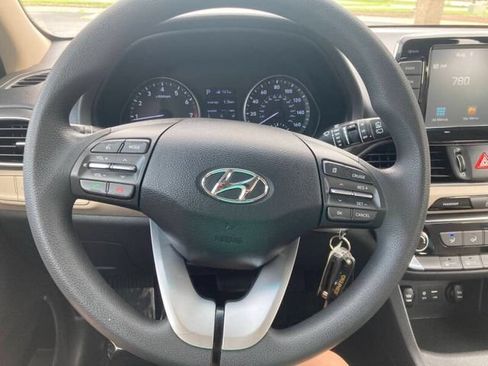 Used 2020 Hyundai Elantra GT FWD image 13