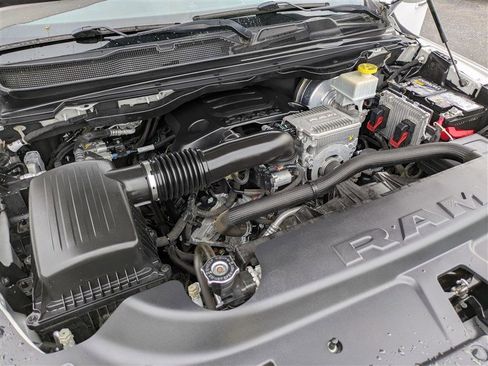 Used 2019 RAM 1500 Big Horn image 16