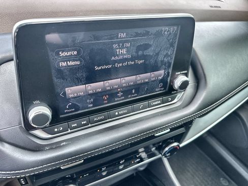 Used 2021 Nissan Rogue S FWD image 28