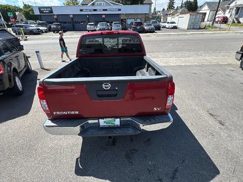Used 2014 Nissan Frontier SV RWD image 5