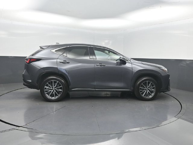 Used 2023 Lexus NX 250 FWD w/ Towing Package (2000 Lbs) image 32