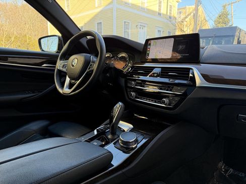 Used 2018 BMW 540i xDrive AWD/4WD image 21
