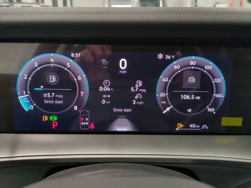 New 2026 Volkswagen Tiguan SE AWD/4WD image 20