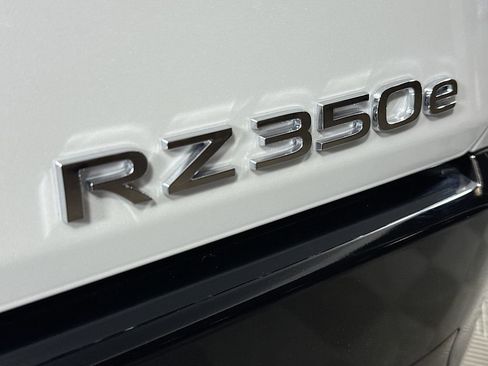 New 2026 Lexus RZ 350e image 22