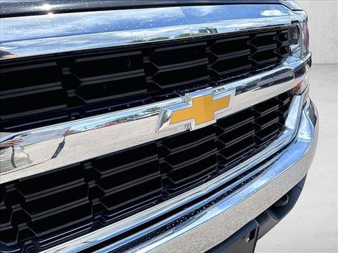 Used 2018 Chevrolet Silverado 1500 LT w/ All Star Edition AWD/4WD image 27