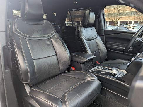 Used 2021 Ford Explorer ST w/ Equipment Group 401A image 30