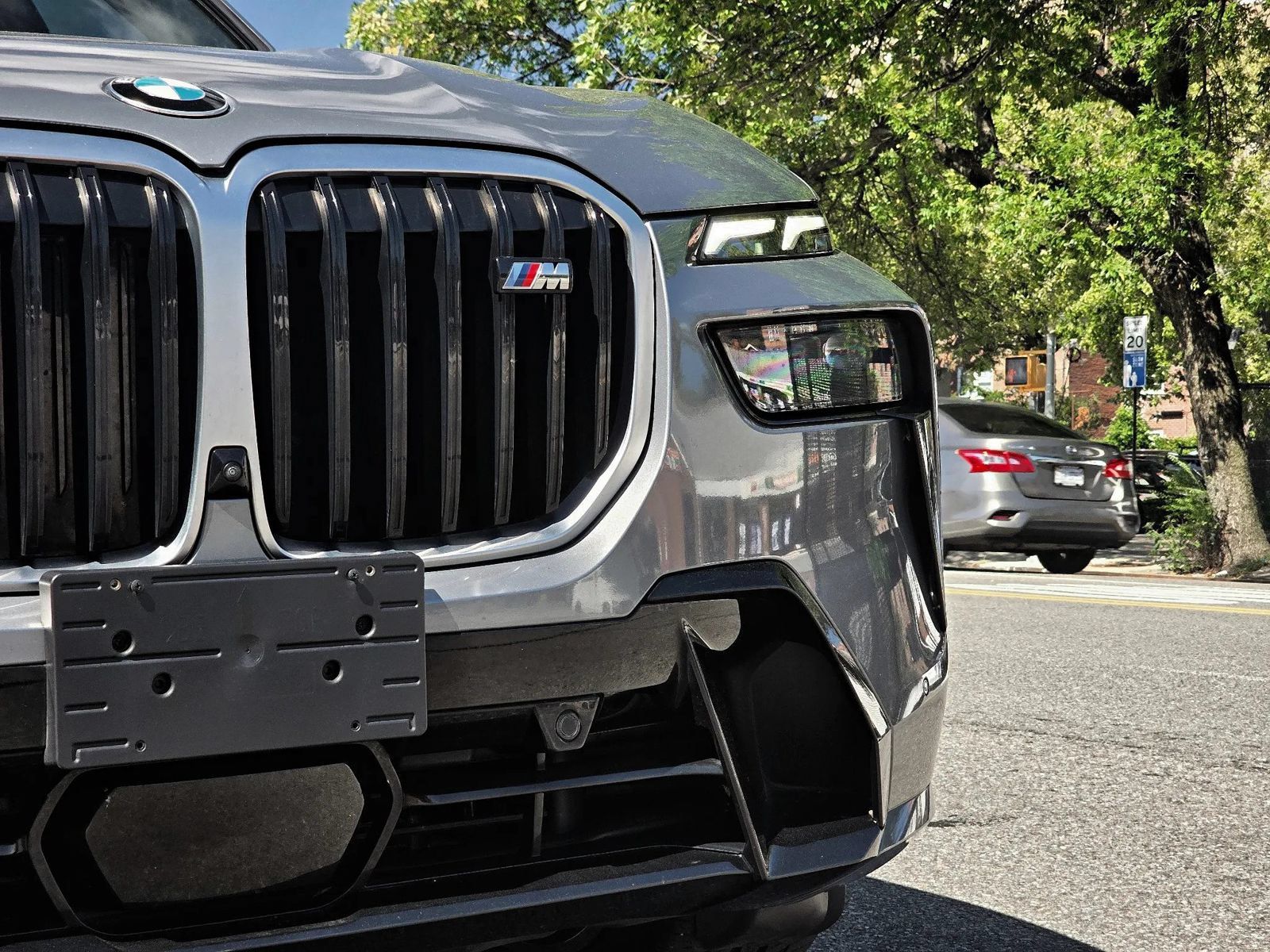 Used 2024 BMW X7 M60i w/ Executive Package AWD/4WD image 11