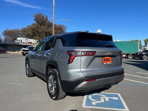 Used 2025 Chevrolet Equinox LT AWD/4WD image 9