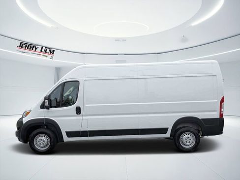 Used 2025 RAM ProMaster 2500 w/ Convenience Group FWD image 6