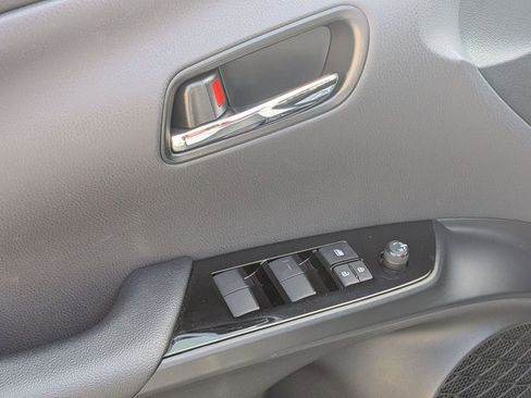 Used 2021 Toyota Prius Prime XLE image 13