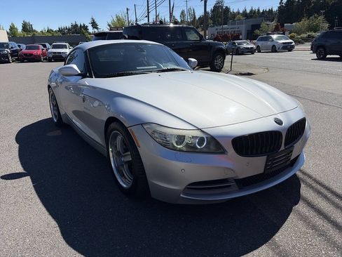 Used 2009 BMW Z4 sDrive35i RWD image 12