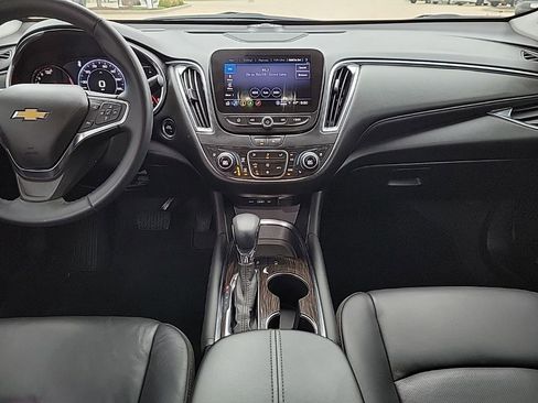 Used 2024 Chevrolet Malibu LT image 11