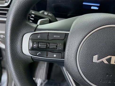 Used 2023 Kia Sportage LX image 20