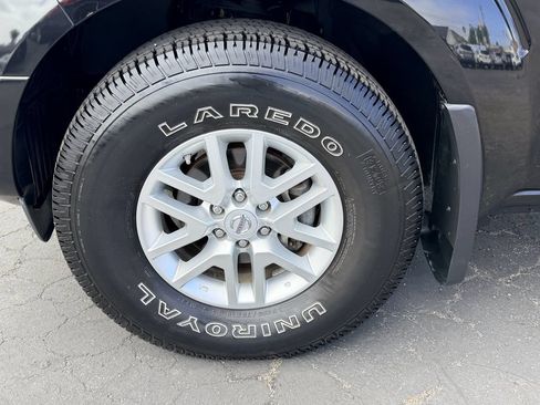 Used 2016 Nissan Frontier SV w/ SV Value Truck Package RWD image 11