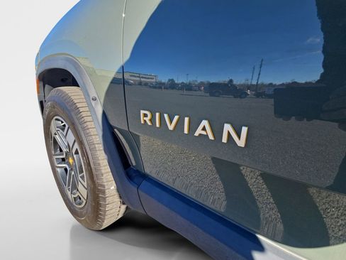 Used 2022 Rivian R1S Launch Edition image 21