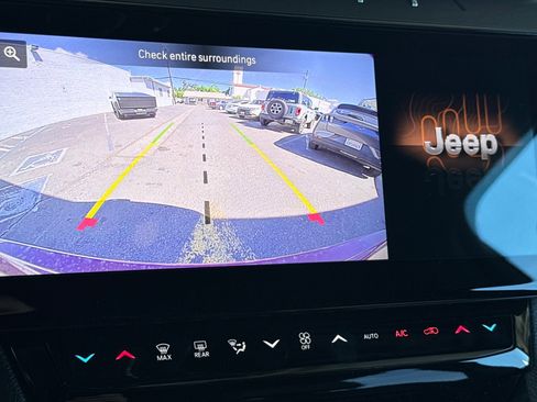 New 2026 Jeep Grand Cherokee Altitude AWD/4WD image 18
