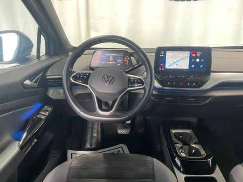 Used 2022 Volkswagen ID.4 Pro image 18