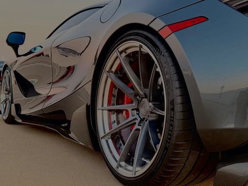 Used 2019 McLaren 720S Performance RWD image 3