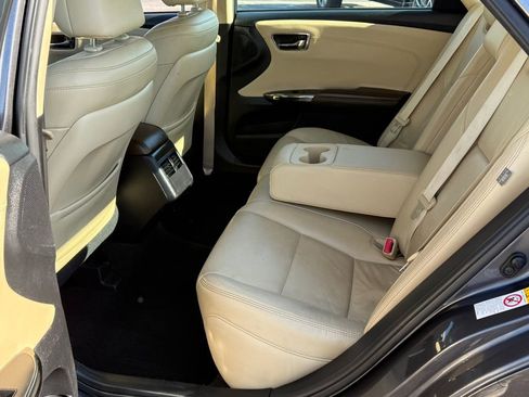 Used 2016 Toyota Avalon Touring image 14