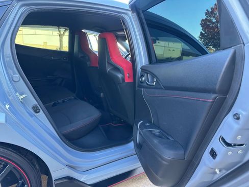 Used 2019 Honda Civic Type R image 22