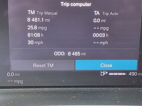 Certified 2023 Volvo XC40 B5 Plus w/ Protection Package Premier image 28