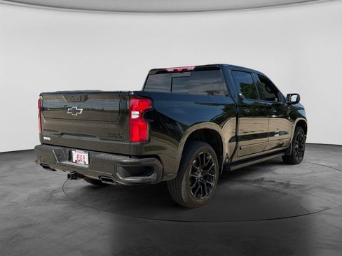 Used 2025 Chevrolet Silverado 1500 High Country w/ Midnight Edition AWD/4WD image 9