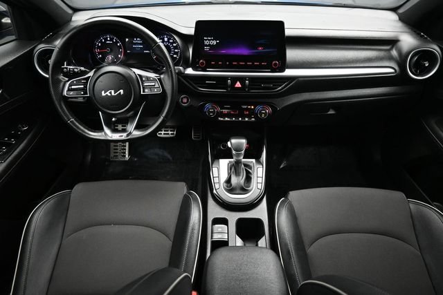 Used 2023 Kia Forte GT-Line w/ GT-Line Technology Package FWD image 13
