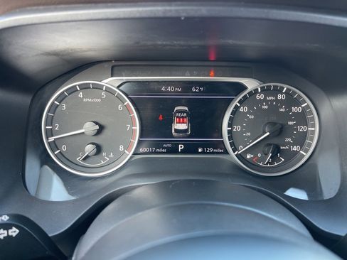 Used 2023 Nissan Rogue S image 9