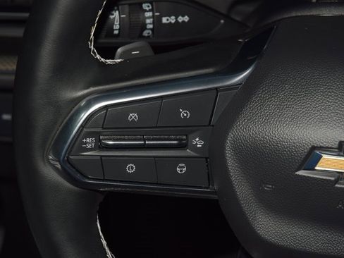 Used 2025 Chevrolet Traverse High Country image 37