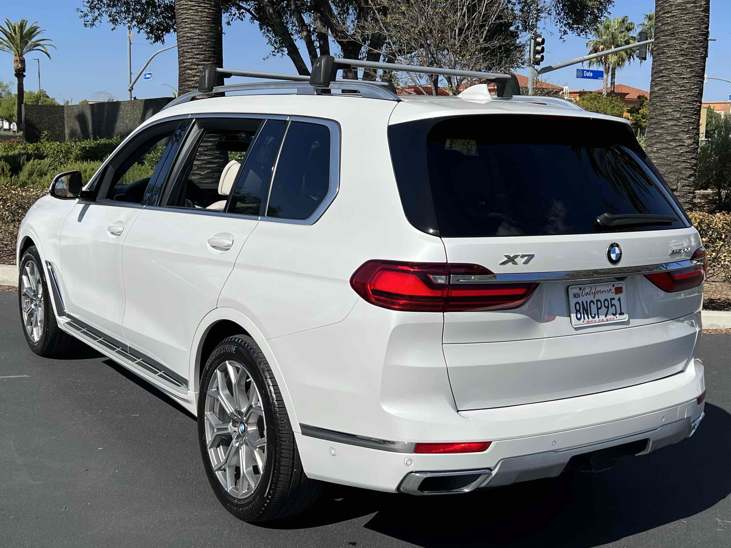 Used 2020 BMW X7 xDrive40i w/ Premium Package AWD/4WD image 2