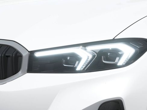 Used 2026 BMW 330i Sedan RWD image 6