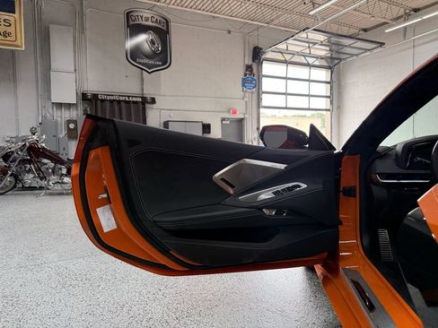 Used 2022 Chevrolet Corvette Stingray Preferred Conv w/ Z51 Performance Package RWD image 12