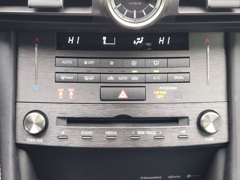 Certified 2024 Lexus RC 300 w/ Premium Package image 23