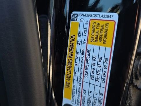 New 2026 Chevrolet Equinox LT w/ Convenience Package II AWD/4WD image 30