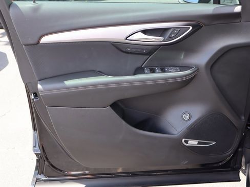 New 2025 Buick Envision Sport Touring image 9