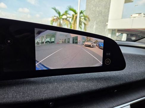 Used 2024 Lucid Air Pure RWD image 5