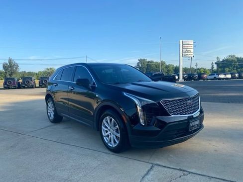Used 2023 Cadillac XT4 Luxury FWD image 9