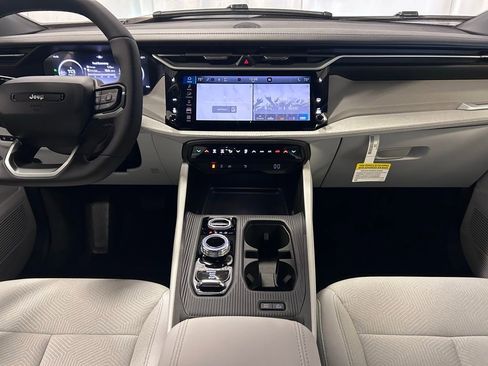 New 2026 Jeep Cherokee Laredo AWD/4WD image 13