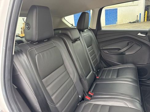 Used 2018 Ford Escape Titanium FWD image 35