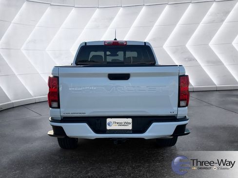 Certified 2024 Chevrolet Colorado LT w/ LT Convenience Package II image 4