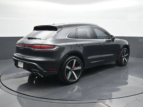 Certified 2022 Porsche Macan S AWD/4WD image 23