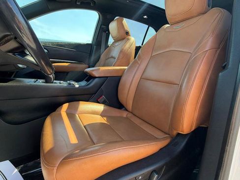 Used 2019 Cadillac XT4 Premium Luxury FWD image 17