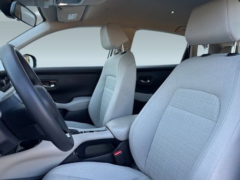 Certified 2023 Honda HR-V LX image 5