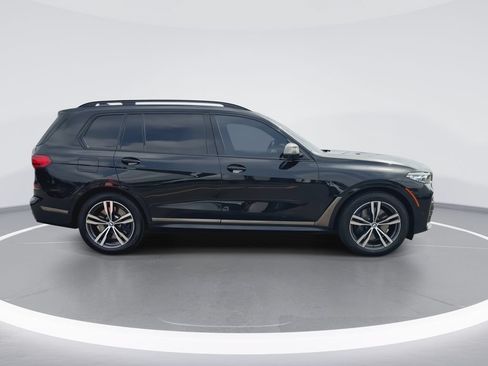 Used 2022 BMW X7 M50i w/ Cold Weather Package AWD/4WD image 9