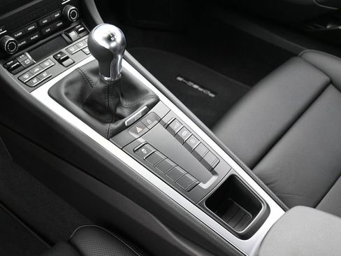 Certified 2024 Porsche 718 Cayman RWD image 23